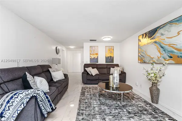 1580 NW 93rd Ave #300, Pembroke Pines, FL 33024