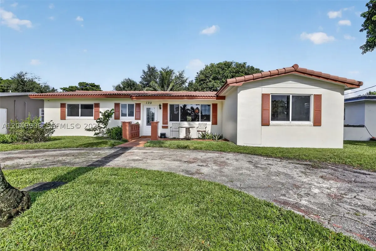 130 NW 78th Ave, Pembroke Pines, FL 33024 - #1