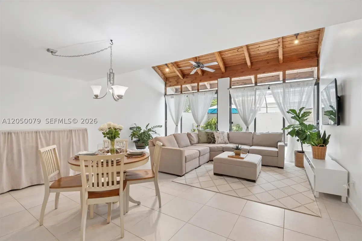 11213 NW 14th Ct, Pembroke Pines, FL 33026 - #1