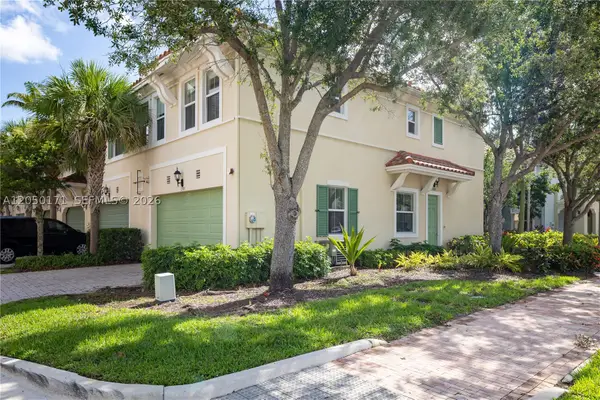 3300 NW 126th Ter, Sunrise, FL 33323