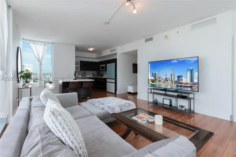 90 SW 3rd St #2113, Miami, FL 33130 - #2