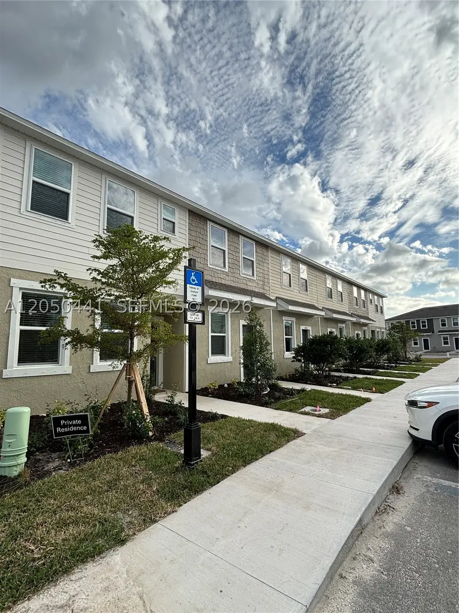 8768 Daybreak St, Sarasota, FL 34241 - #2