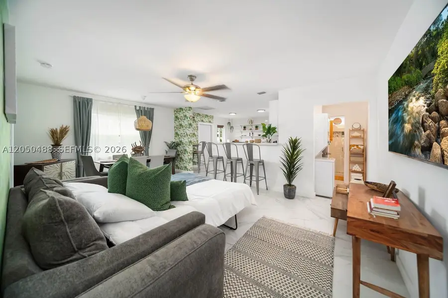 810 NW 21st Ct, Miami, FL 33125 - #2