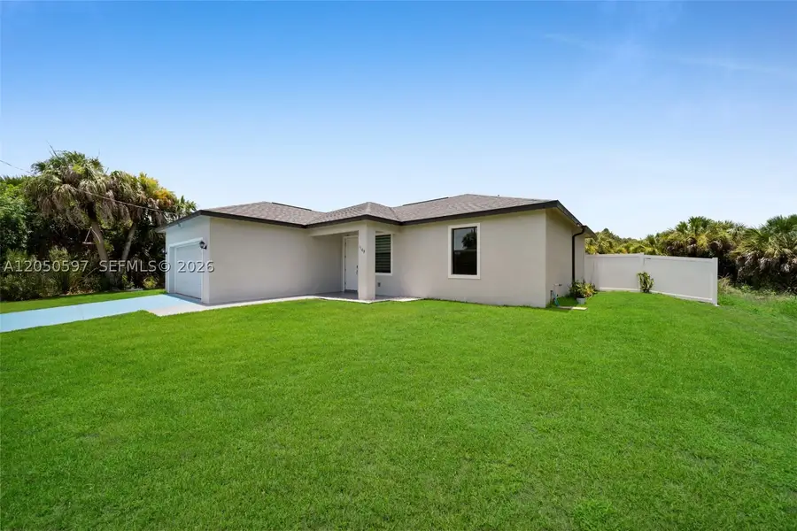 1109 N Hilton Cir, Port Labelle, FL 33935 - #2