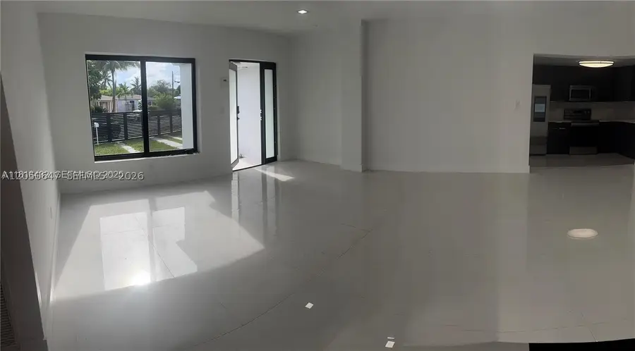 15725 NE 11th Ct, North Miami Beach, FL 33162 - #3
