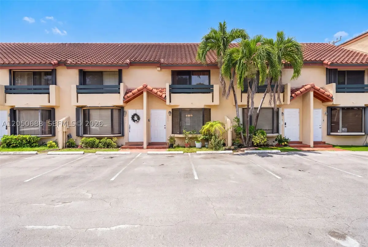 10035 SW 77th Ct, Miami, FL 33156 - #1