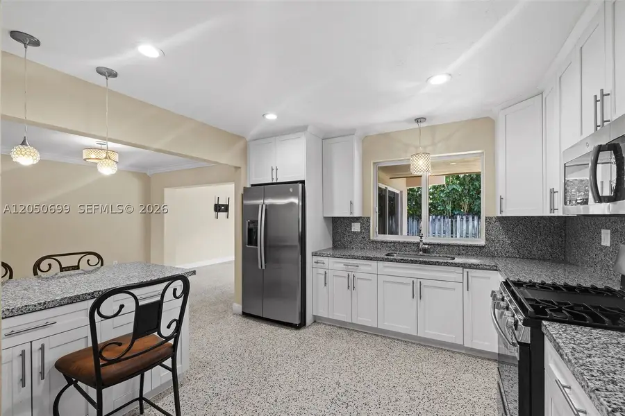 8431 Pasadena Blvd, Pembroke Pines, FL 33024 - #3