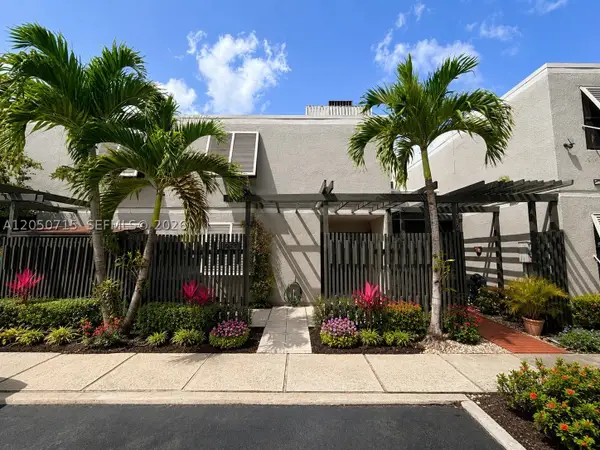 11250 NW 14th Ct, Pembroke Pines, FL 33026