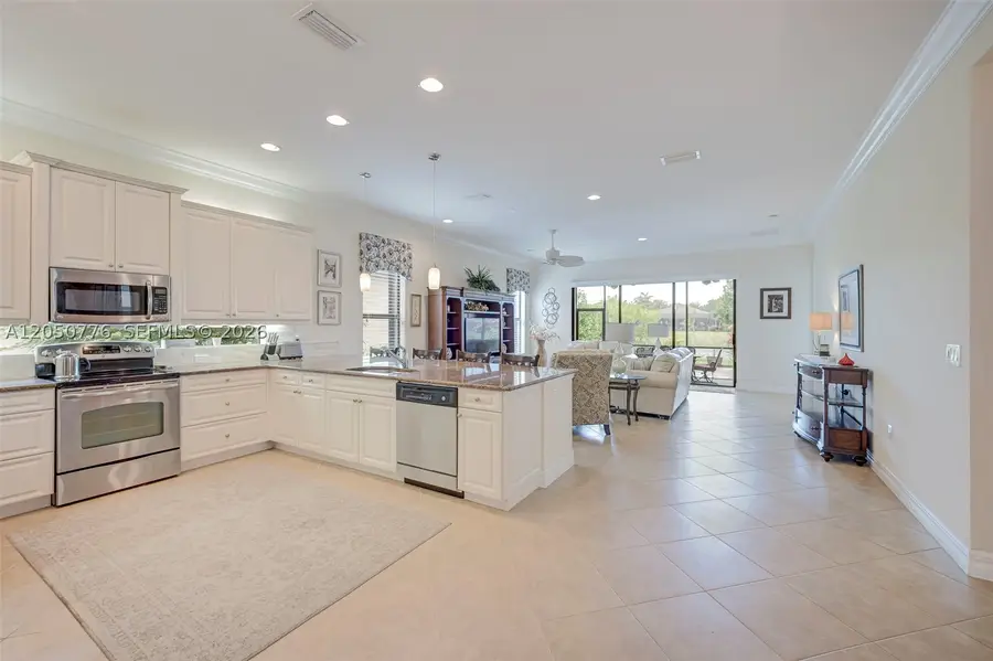 3694 Pleasant Springs, Naples, FL 34119 - #3