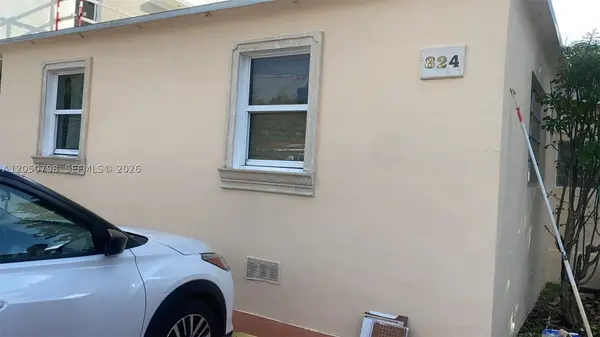 Address Withheld By Seller, Miami Beach, FL 33141