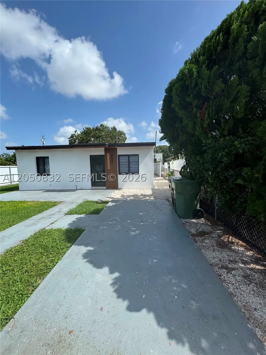 690 E 46th St, Hialeah, FL 33013 - #2