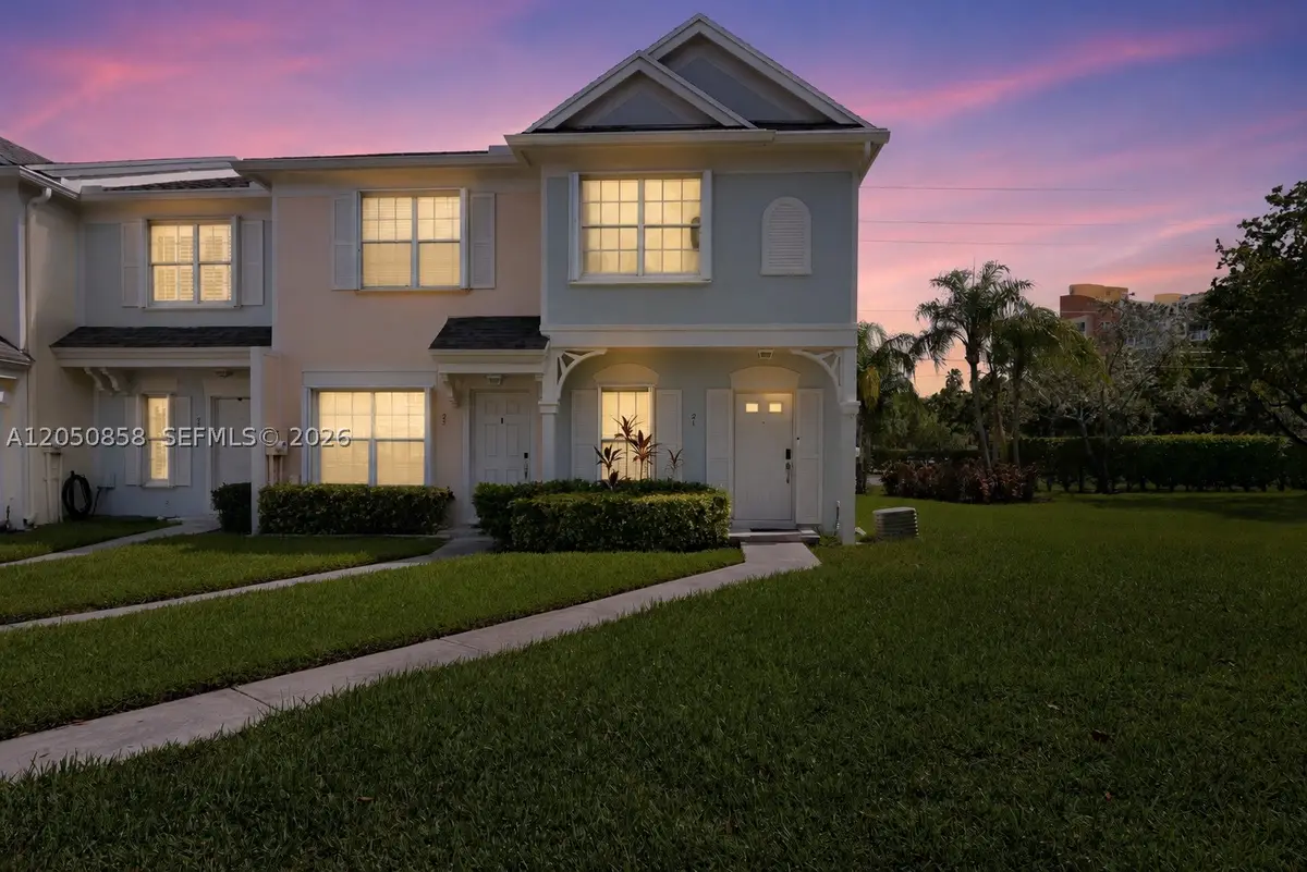 21 Simonton Cir, Weston, FL 33326 - #1