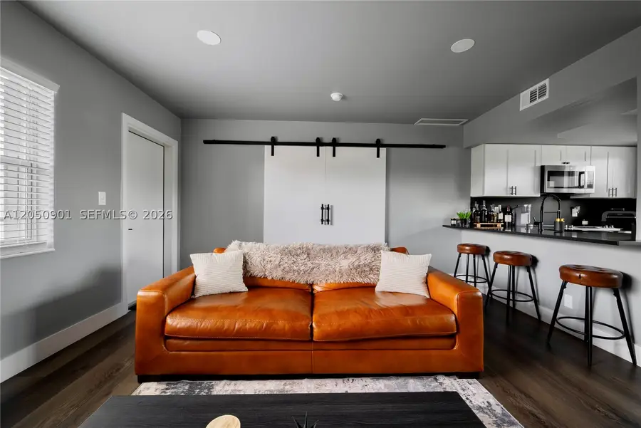 609 NE 13th Ave #302, Fort Lauderdale, FL 33304 - #2