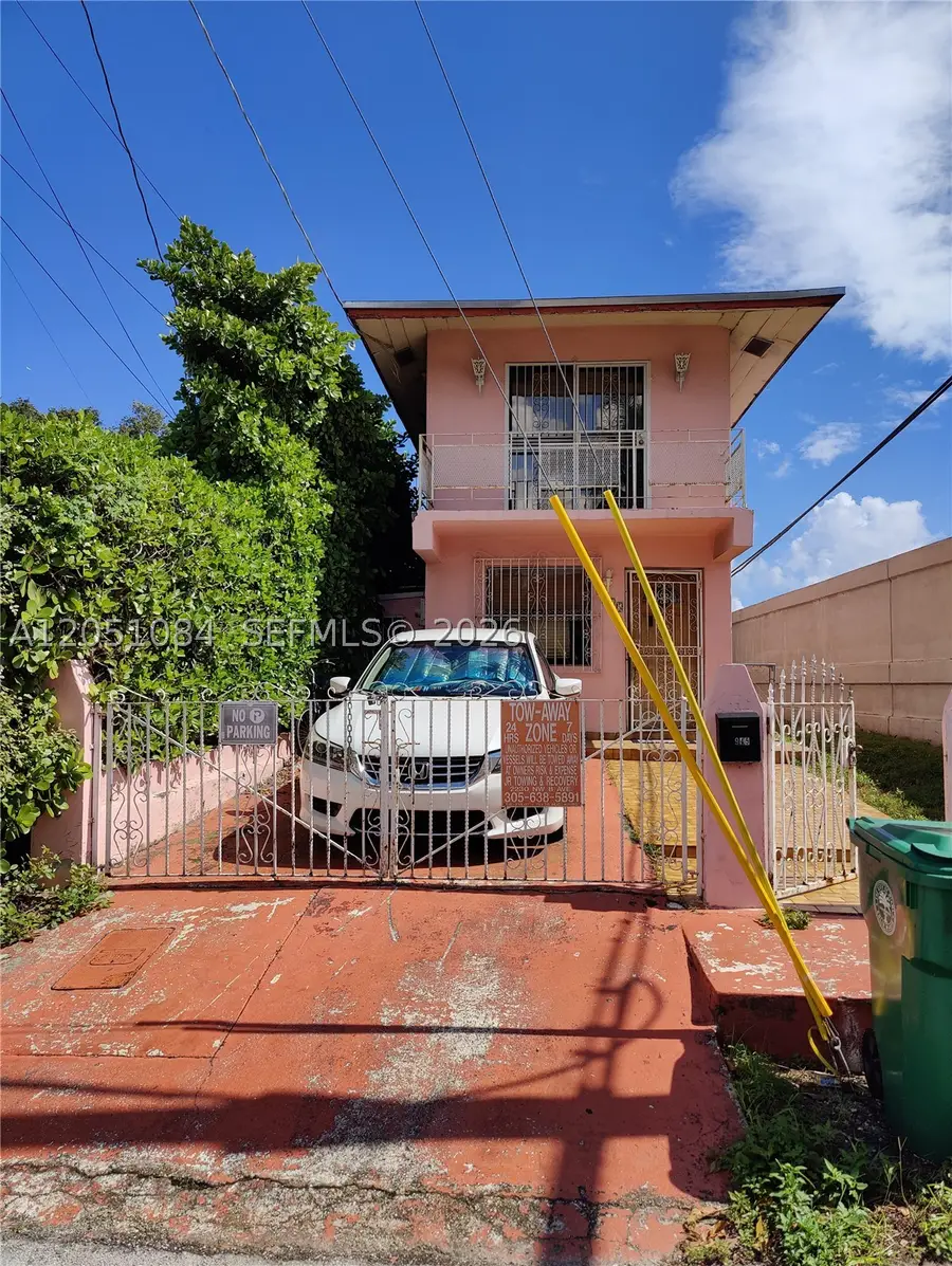945 NW 19th Ave, Miami, FL 33125 - #2