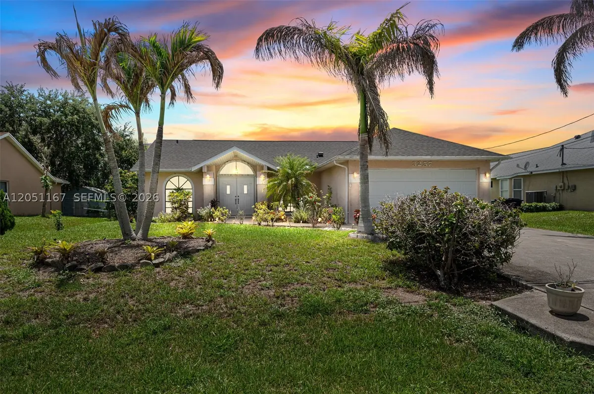 3257 SE Pinto St, Port Saint Lucie, FL 34984 - #1