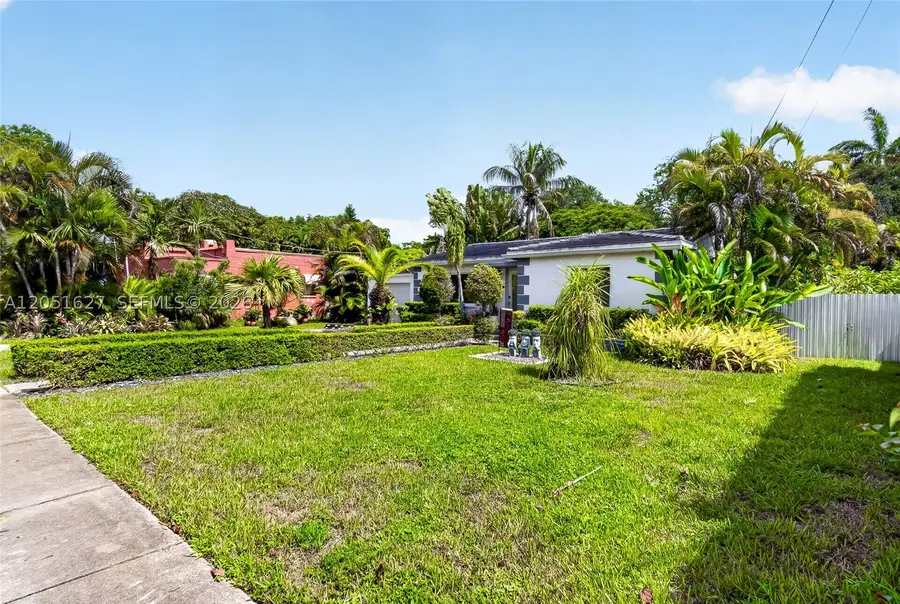 467 NE 129th St, North Miami, FL 33161 - #3