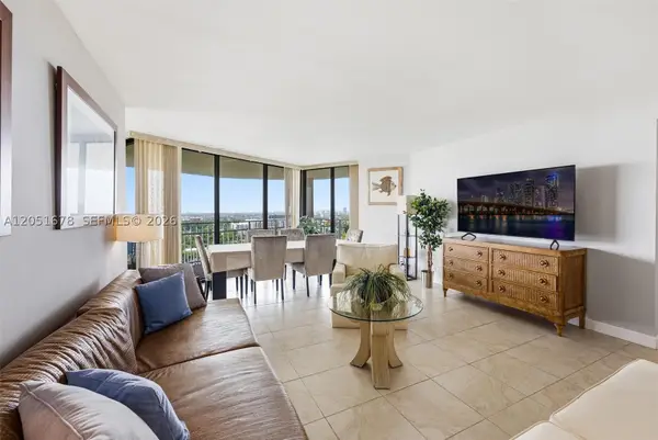 2000 Towerside Ter #1911, Miami, FL 33138