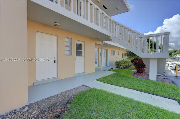 2212 NE 1st Way #101, Boynton Beach, FL 33435