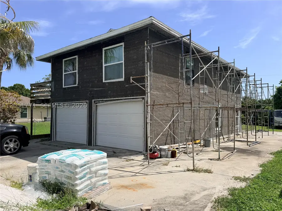 125 4th St, Naples, FL 34113 - #2