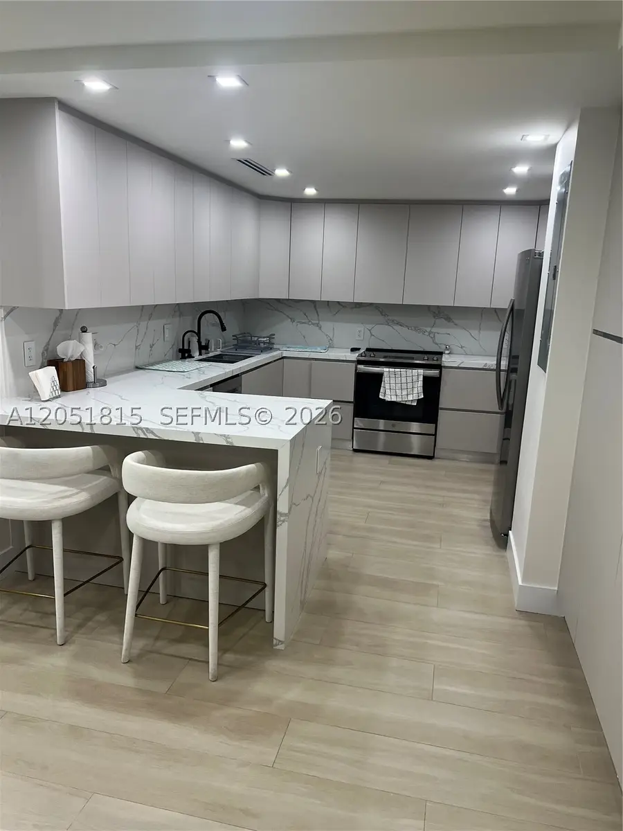 9801 Collins Ave #6E, Bal Harbour, FL 33154 - #2