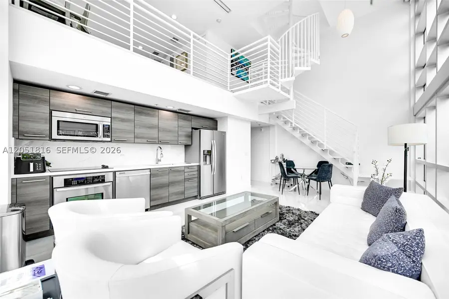 421 Meridian Ave #15, Miami Beach, FL 33139 - #3