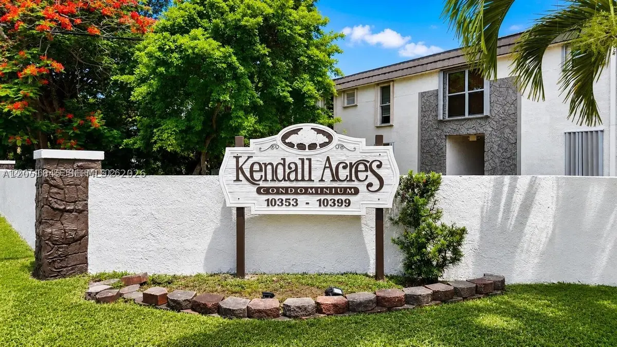10375 N Kendall Dr #J7, Miami, FL 33176 - #1