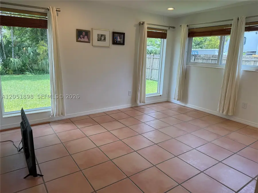10601 SW 96th St, Miami, FL 33176 - #2