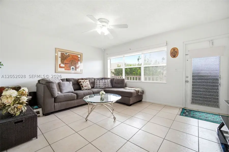 9101 Sunrise Lakes Blvd #218, Sunrise, FL 33322 - #2