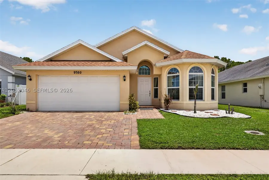 9760 Palm Breezes Dr, Fort Pierce, FL 34945 - #2