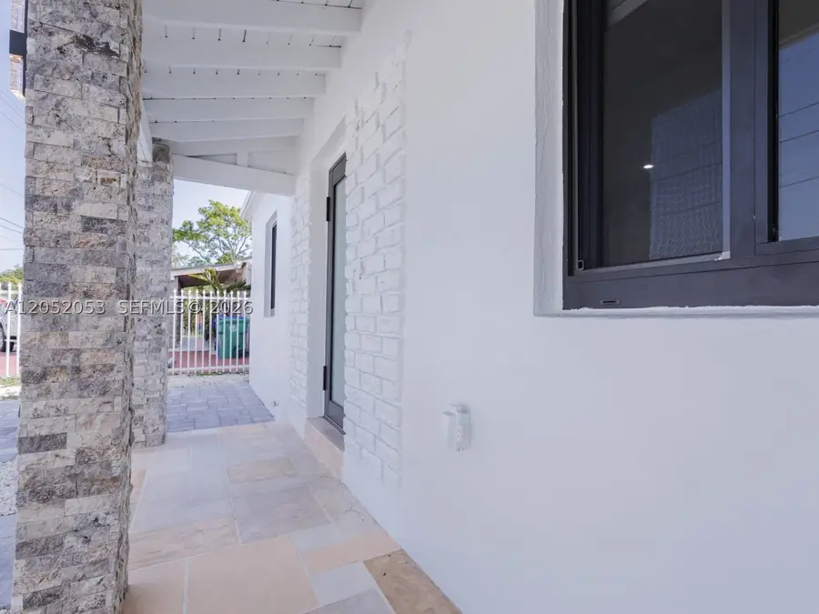 1600 NW 29th Ave, Miami, FL 33125 - #2