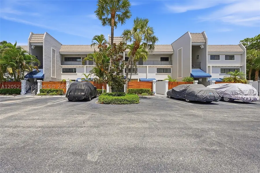 801 Palm Trl #10, Delray Beach, FL 33483 - #2