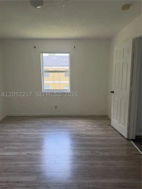 2451 NW 56th Ave #1-205, Lauderhill, FL 33313