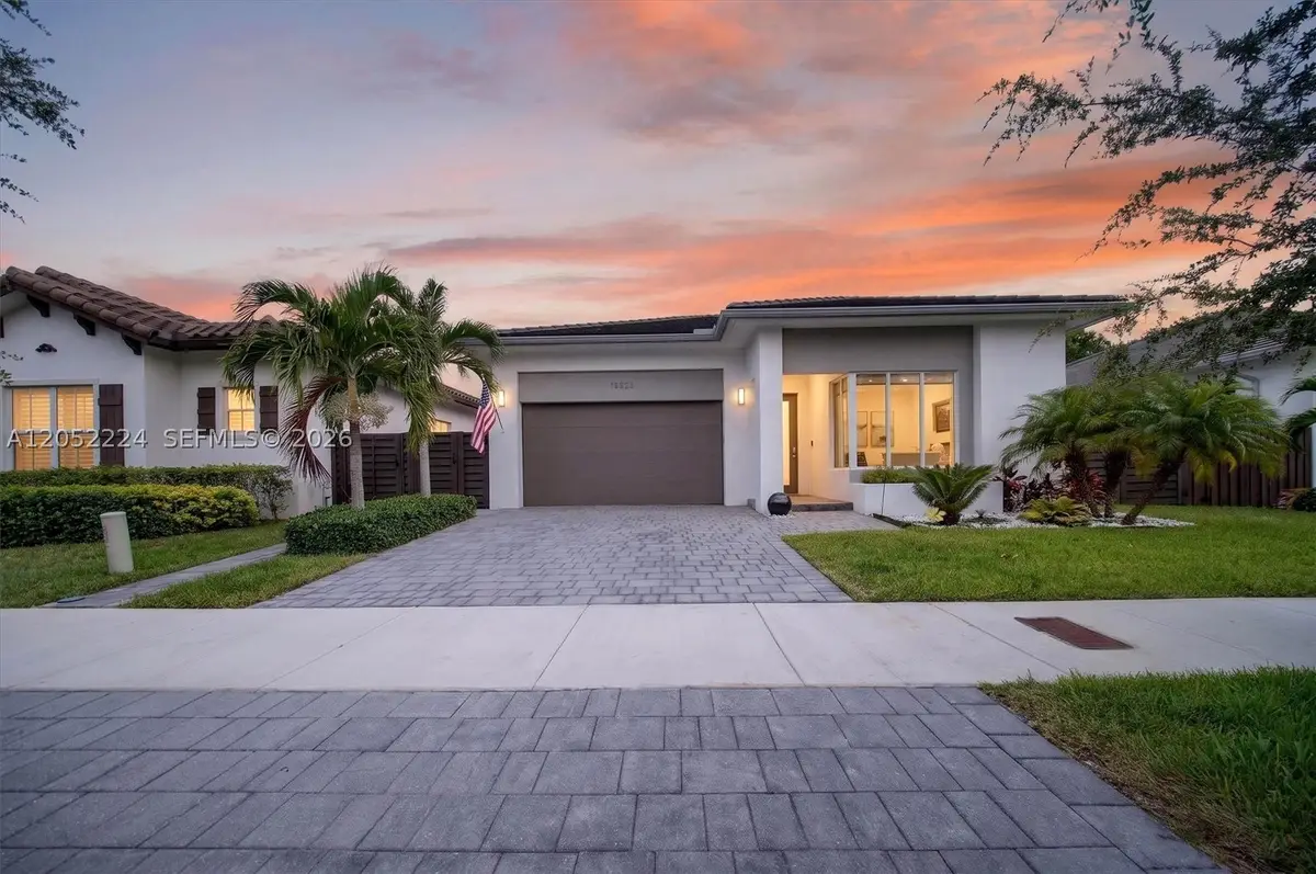 15226 SW 176th Ln, Miami, FL 33187 - #1