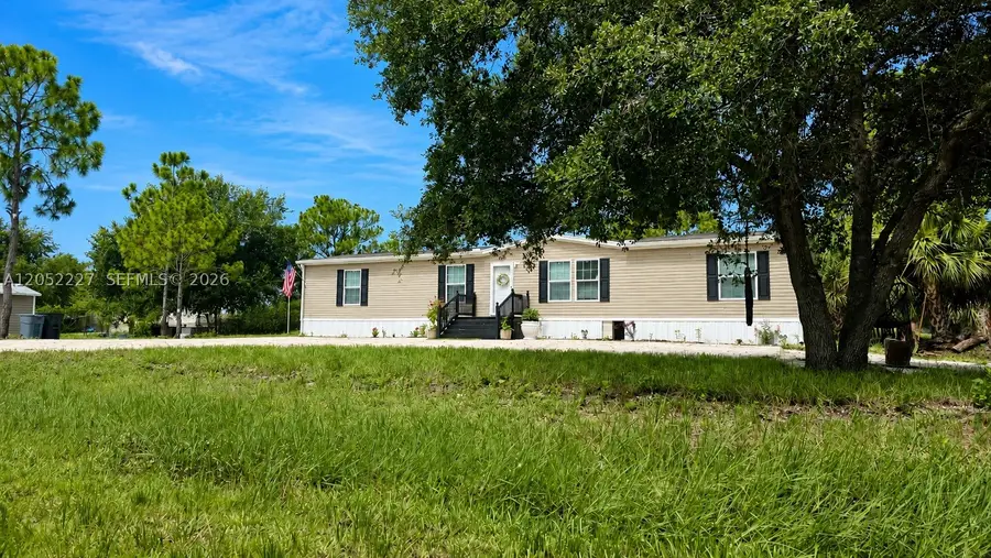 220 S Kennel St, Clewiston, FL 33440 - #2