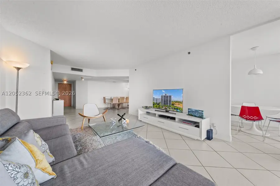3598 Yacht Club Dr #601+DEN, Aventura, FL 33180 - #2
