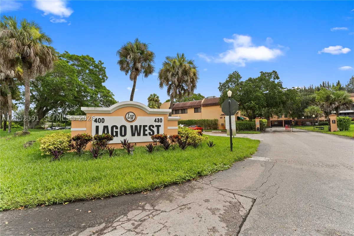 430 Commodore Dr #310, Plantation, FL 33325 - #1