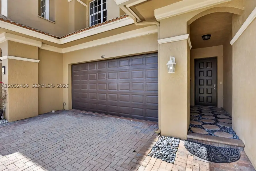 212 Catania Way, Royal Palm Beach, FL 33411 - #2