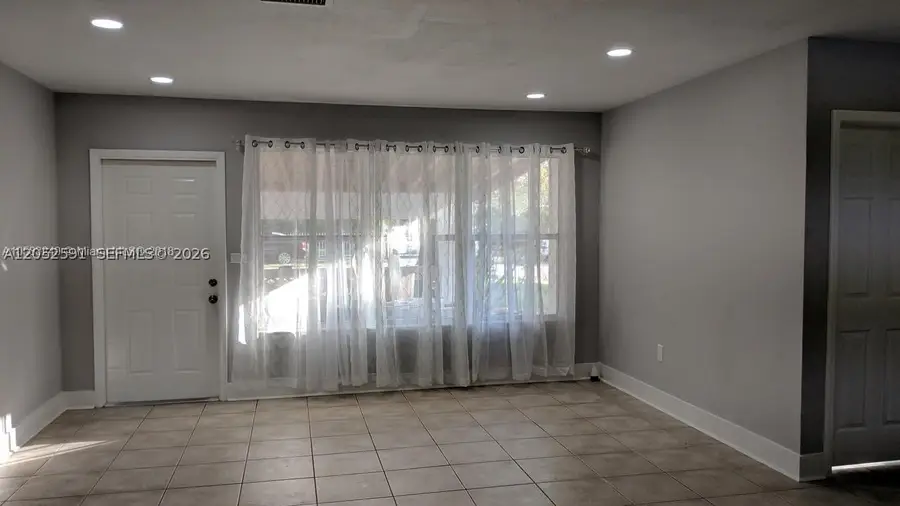 6461 Evans St, Hollywood, FL 33024 - #3