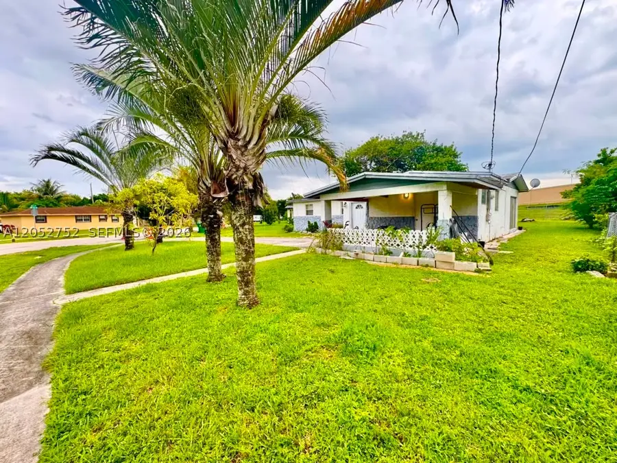 1201 NW 51st Ave, Lauderhill, FL 33313 - #3