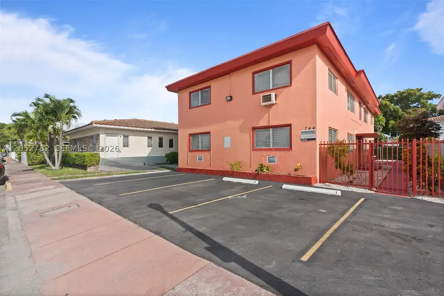 744 85th St, Miami Beach, FL 33141 - #2