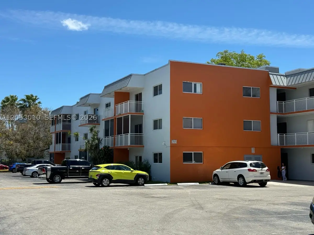 11311 SW 200th St #311-D, Miami, FL 33157 - #1