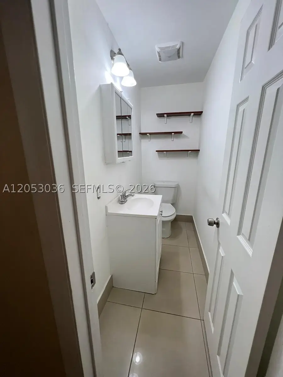 620 SW 7th Ave, Hallandale Beach, FL 33009 - #3