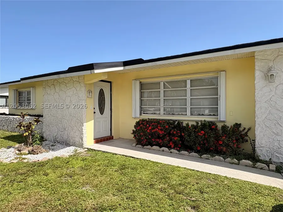 11851 NW 23rd St, Pembroke Pines, FL 33026 - #3