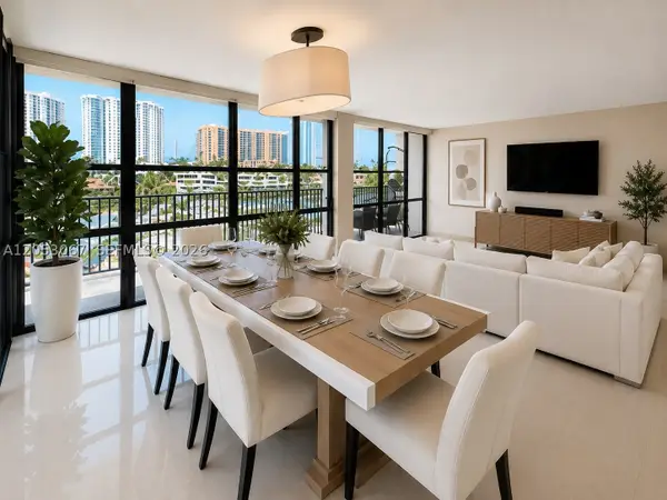 1000 Parkview Dr #710, Hallandale Beach, FL 33009
