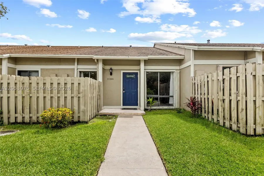 11166 NW 37th St, Sunrise, FL 33351 - #2