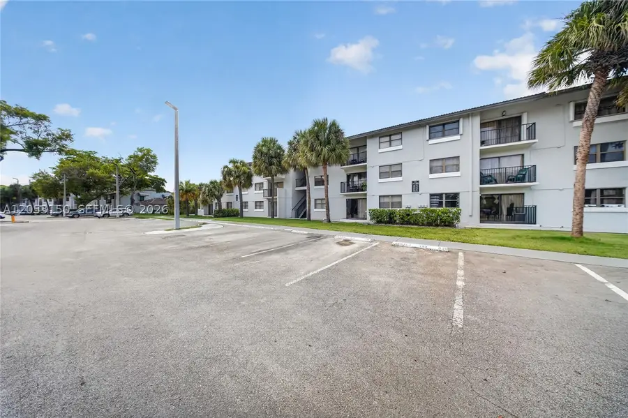 7195 NW 179th St #109, Hialeah, FL 33015 - #3