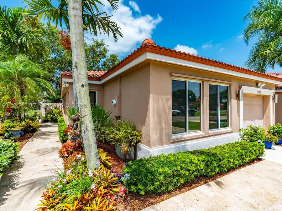 1707 SW 109th Ter, Davie, FL 33324 - #3