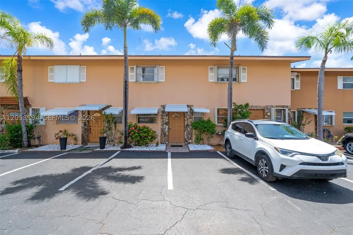 450 SE 7th St #261, Dania Beach, FL 33004 - #1