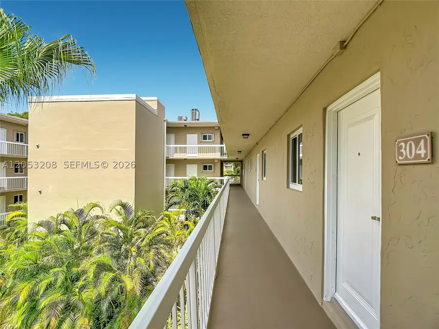 7722 Camino Real #E304, Miami, FL 33143 - #2