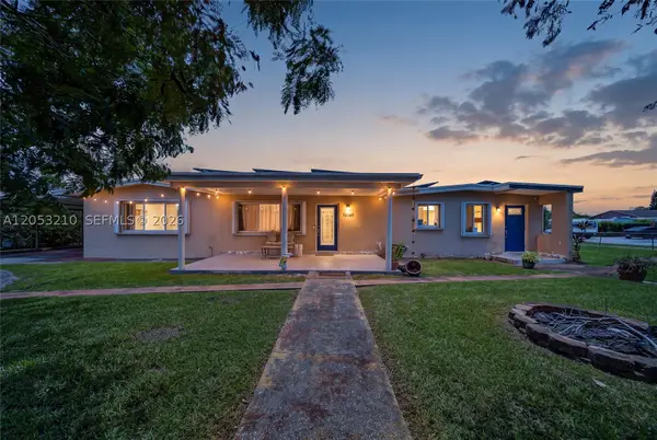 10141 SW 46th St, Miami, FL 33165